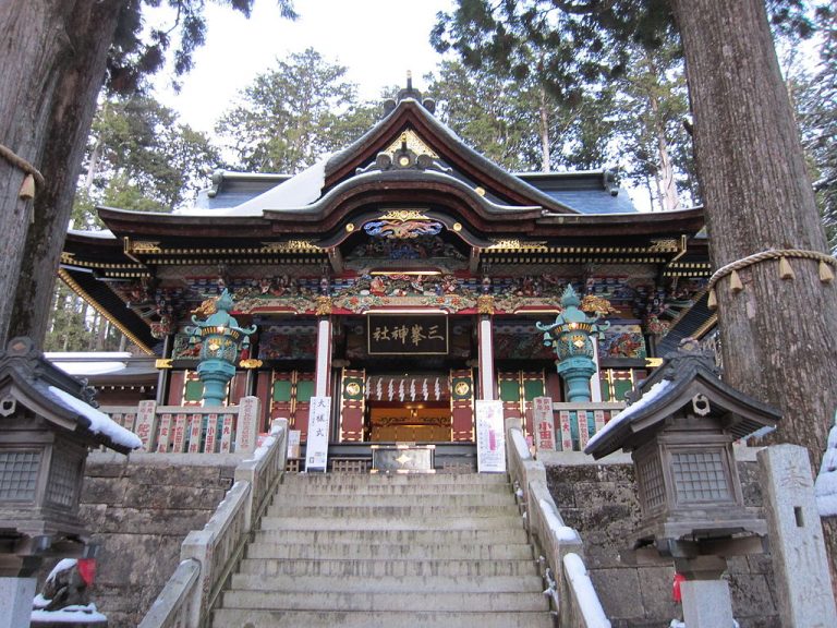 縁結びの三峰神社